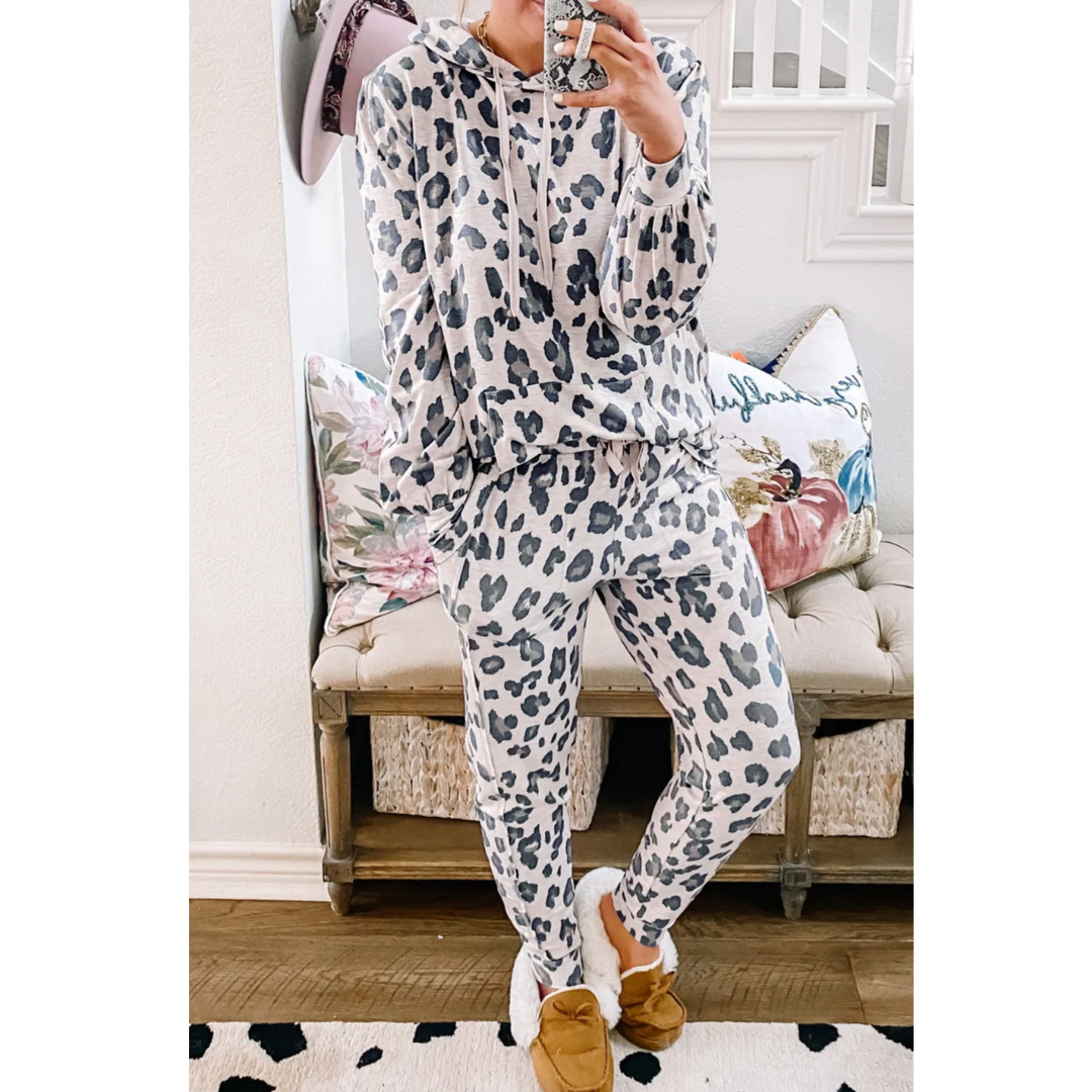Snow Leopard Lounge Set