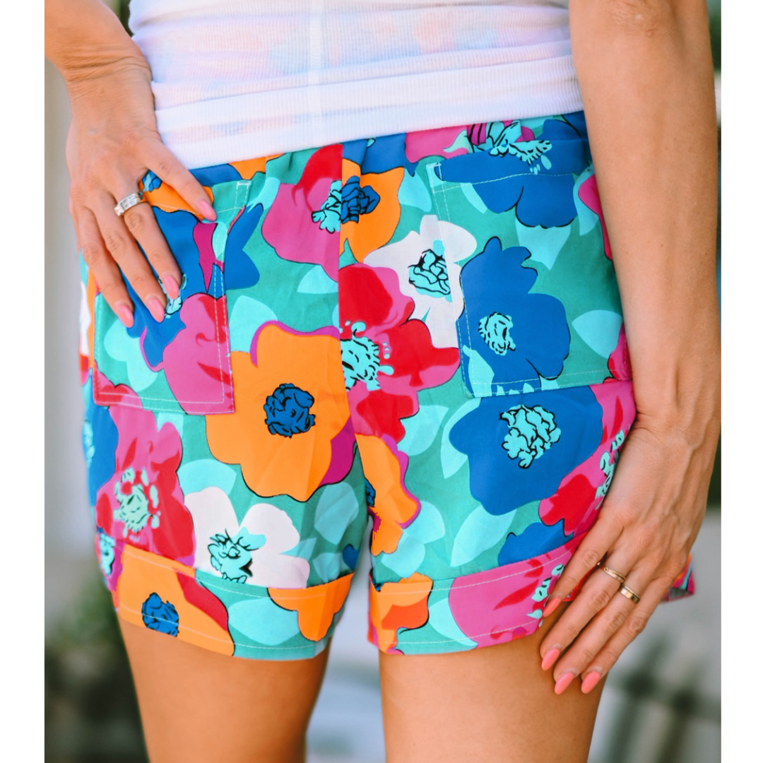 Tropical Getaways, Drawstring Shorts with Pockets