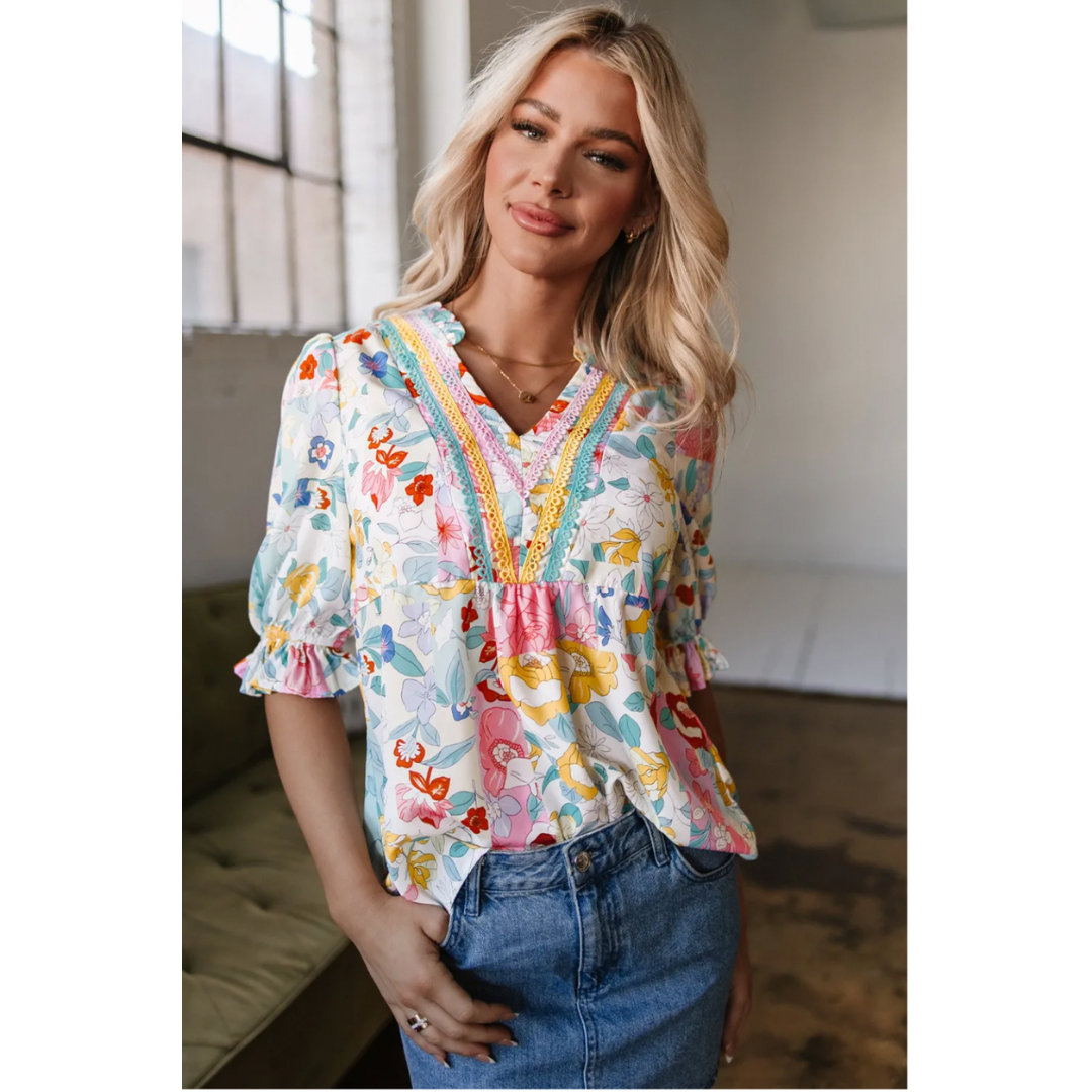 Change Of Pace, Short Sleeve Floral V Neck Top